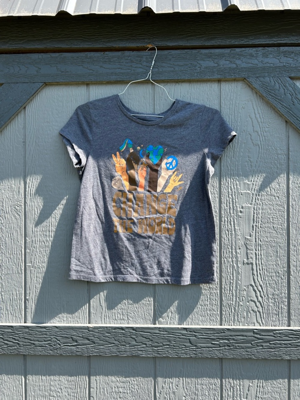 Old Navy “Change the World” Graphic Kids T-Shirt – Size 14/16 Plus